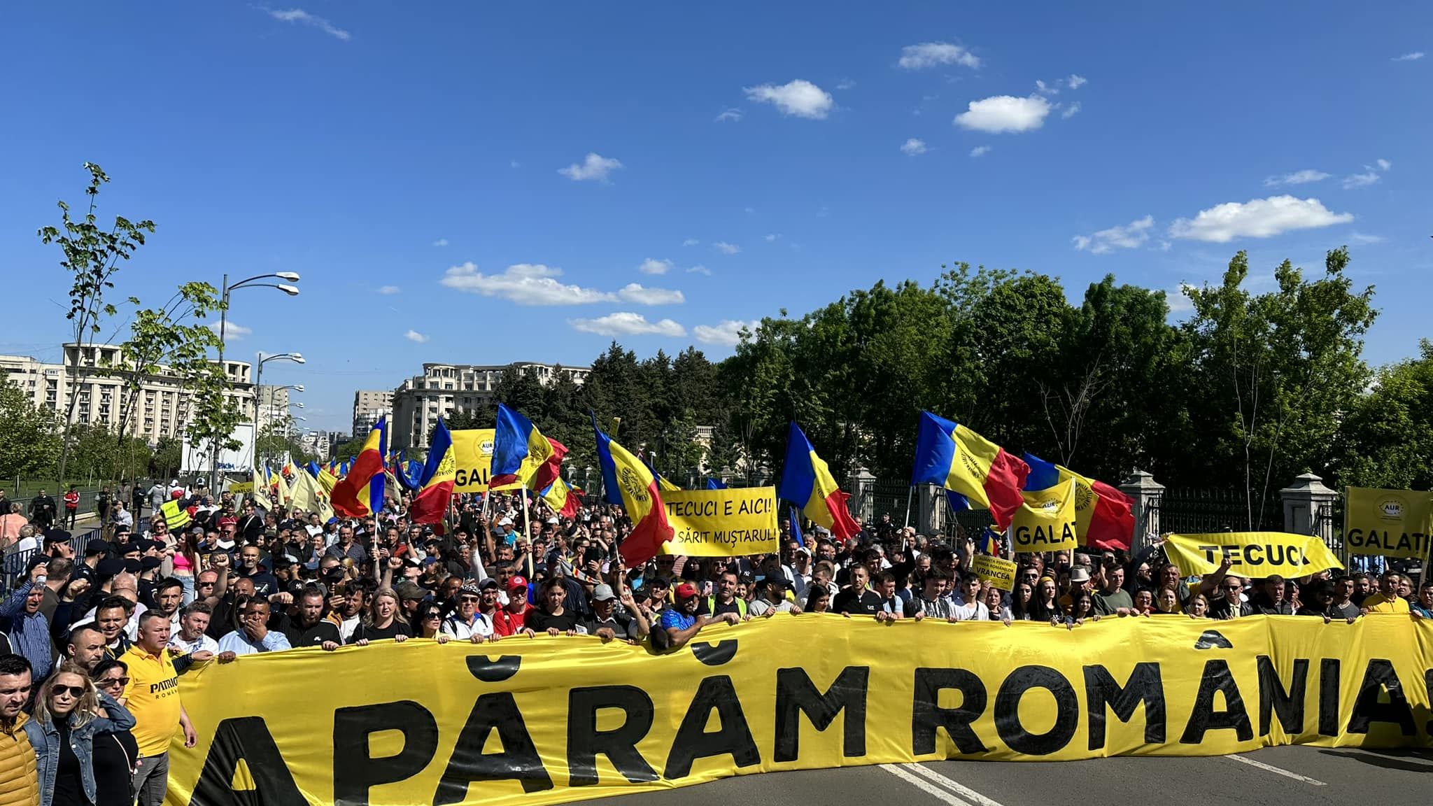 VIDEO | Protest AUR în București: Nu ne vindem țara! Ne-au călcat străinii!