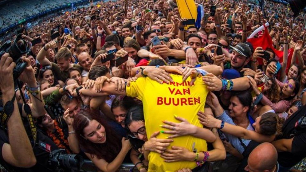 O sursa de inspiratie pentru cariera ta - Armin van Buuren la Untold