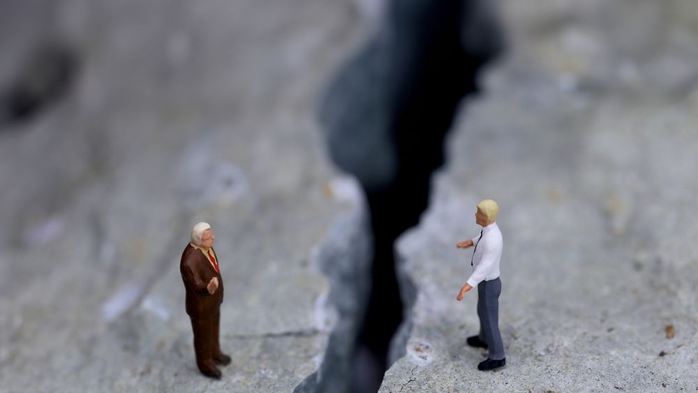 Suntem o țară care trăiește „pe apucate”, iar asta ne sărăcește. Florin Ilie, ING: Polonia este o Românie cu mai multă încredere în ea