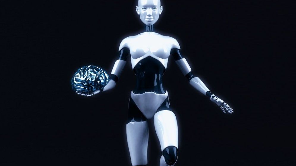 Director Amazon: Este un mit că roboții îi lasă pe oameni fără locuri de muncă