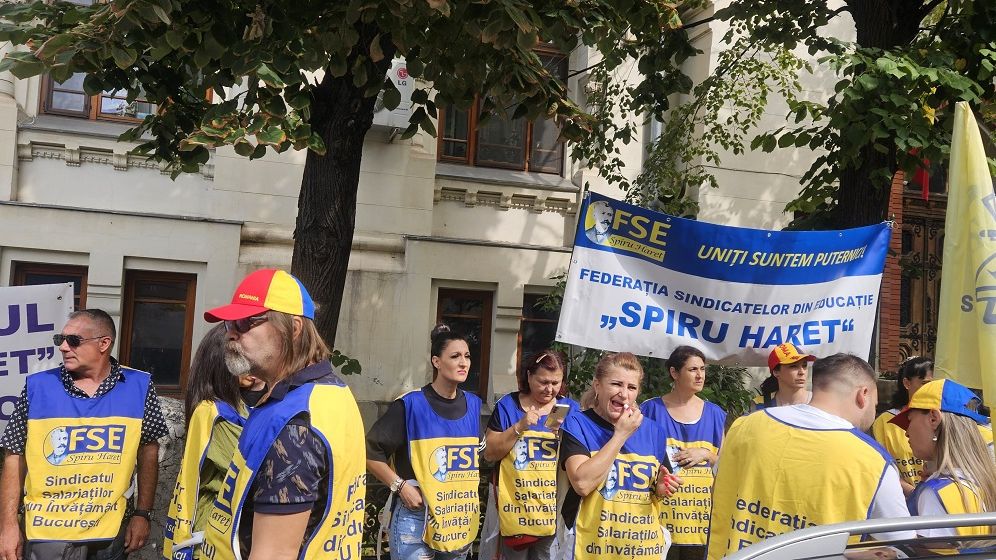 A doua zi de proteste în învățământ. Ministrul Educației: „Nu mai sunt bani pentru plata salariilor și burselor pentru tot anul. Eu am venit să ajut, nu să încurc”