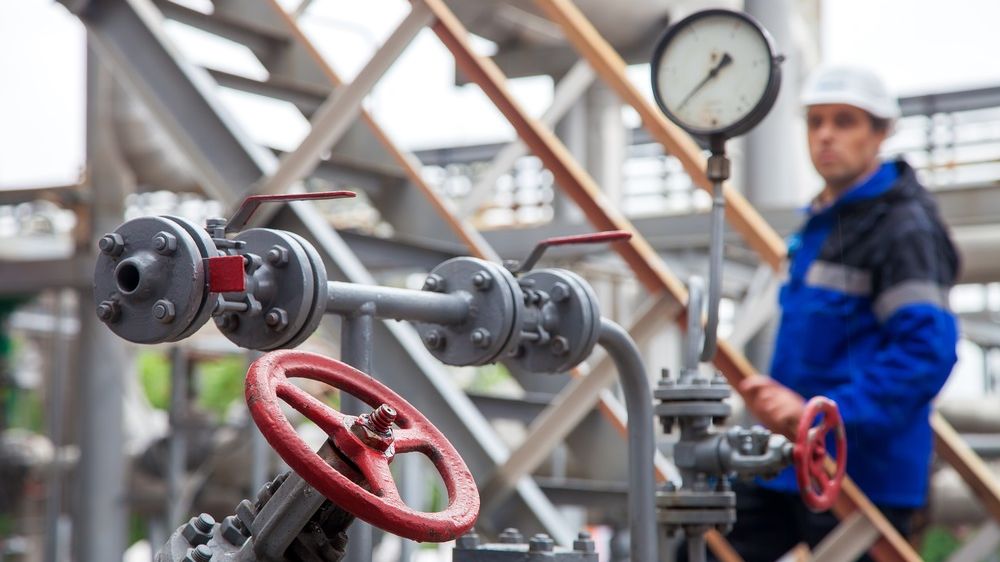 Fitch menține ratingul „BBB Minus” pentru Romgaz. Ce înseamnă asta pentru cel mai mare producător de gaze din țară