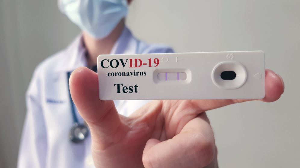 Surse Digi24: Ar putea fi redusă perioada de carantină pentru nevaccinați