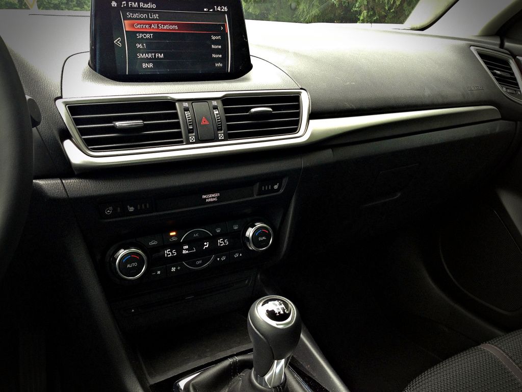 Mazda3 sedan facelift - Imagine 19