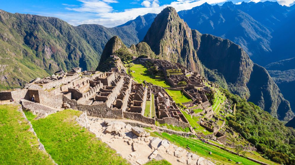 Turisti arestati dupa ce au provocat daune in Templul Soarelui din Peru