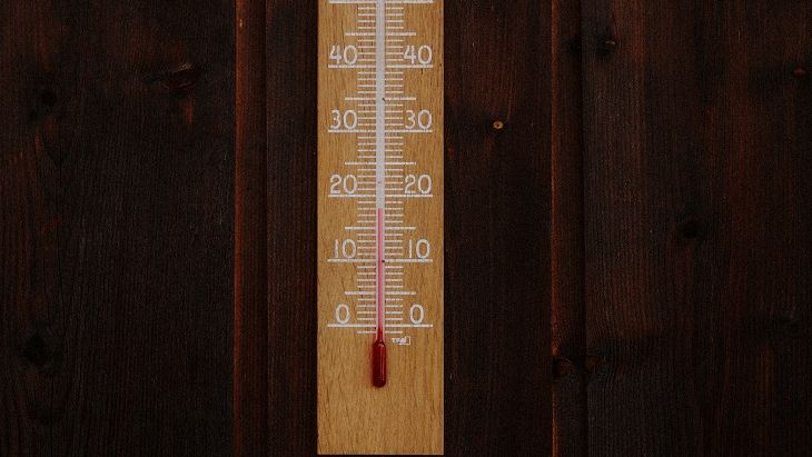 UE vrea ca bugetarii să stea la maxim 19 grade iarna și minim 25 vara