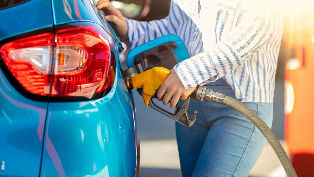 DKV lansează în România un card pentru plata carburanților destinat flotelor auto de până la 3,5 tone