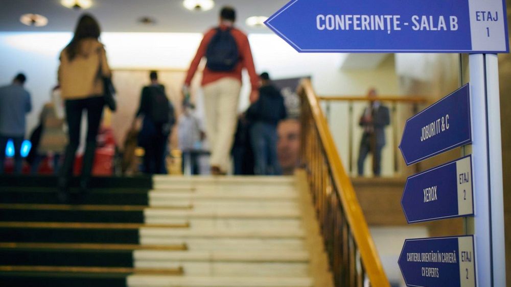 REPORTAJ. Toamna aceasta se numără joburile, la târguri față în față, ca înainte de pandemie. Ce am găsit la Angajatori de TOP