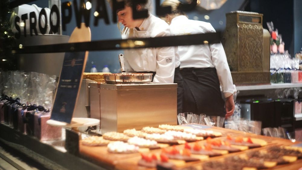 ANPC stă cu ochii pe patronii din HoReCa, după tragedia de la Ferma Dacilor