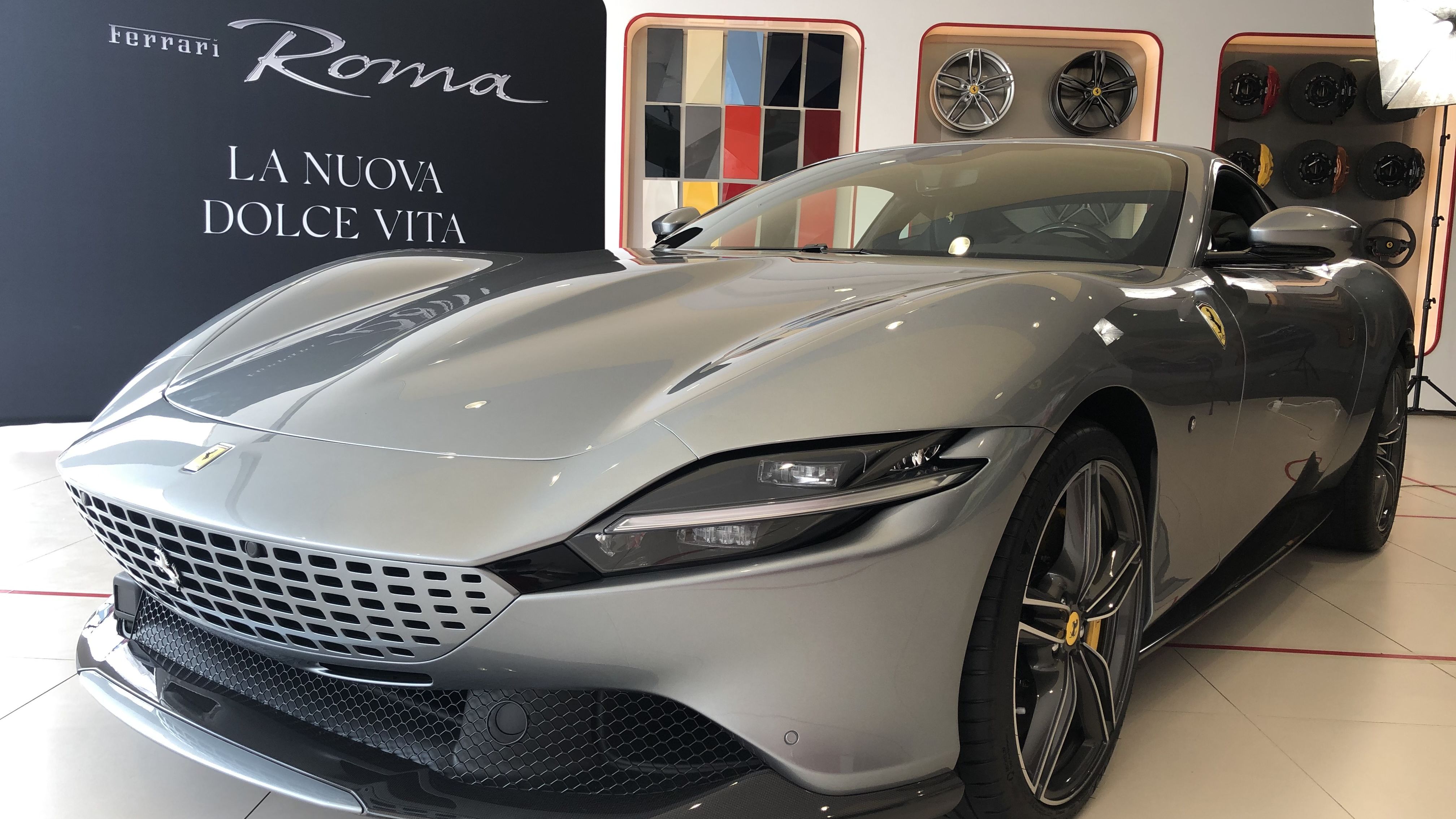Ferrari Roma, prezentat la București. Noul model costă sub 200.000 euro cu TVA