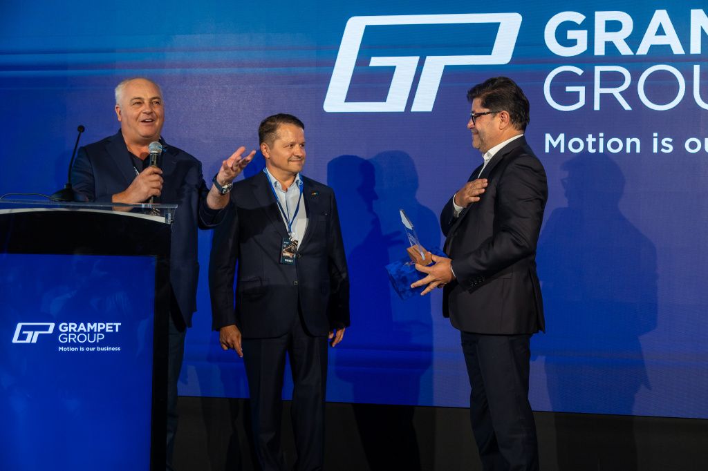 GALERIE FOTO | Cum arată trenul 100% românesc, primul automotor produs în România după 80 de an - Imagine 7