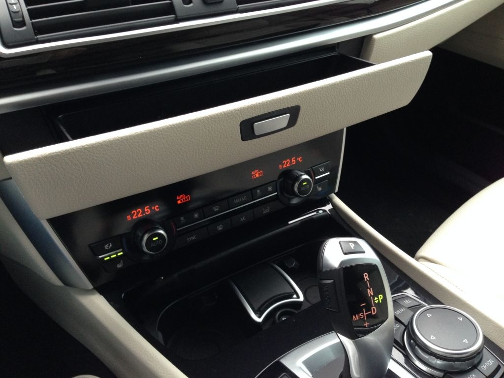 BMW 530d xDrive Gran Turismo - Imagine 23