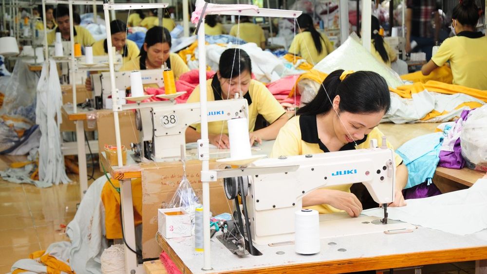 Cum vad angajatorii masura "importului" de lucratori: decizie de moment, care va creste cheltuielile companiilor