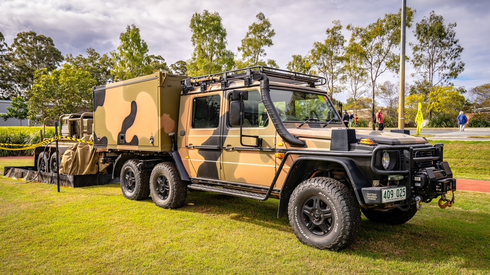 Mercedes-Benz, ofensivă în zona de apărare. Armatele lumii pot cumpăra Clasa G militară