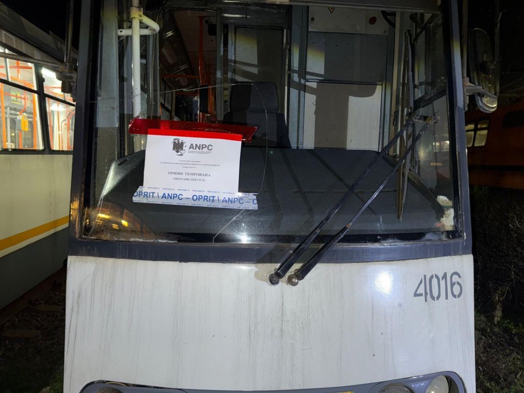 FOTO | Piedone trece la controalele pe șine: retrage zeci de tramvaie - Imagine 7