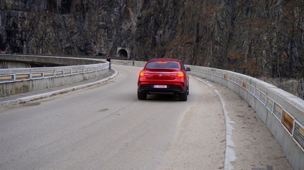 Mercedes-Benz GLE 450 AMG - Imagine 8