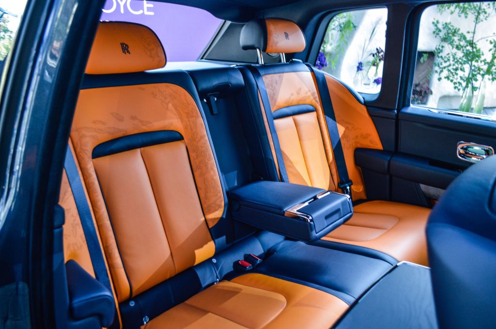 GALERIE FOTO | Rolls-Royce aduce mai multe premiere europene importante la București - Imagine 21