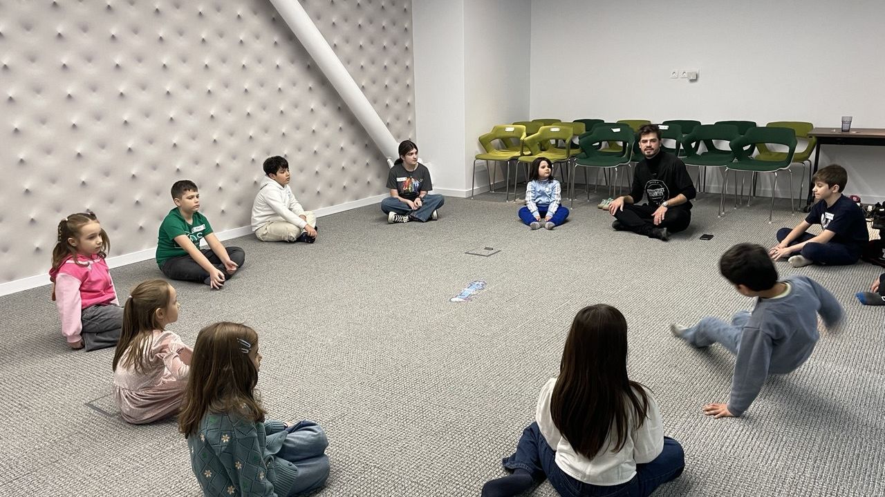 Bani și antreprenoriat pe înțelesul copiilor! Profesiile viitorului la Summer School 2026