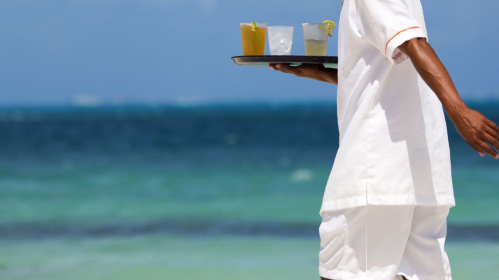 Hotelurile și restaurantele, cu motoarele turate ca să găsească angajați pentru sezonul estival