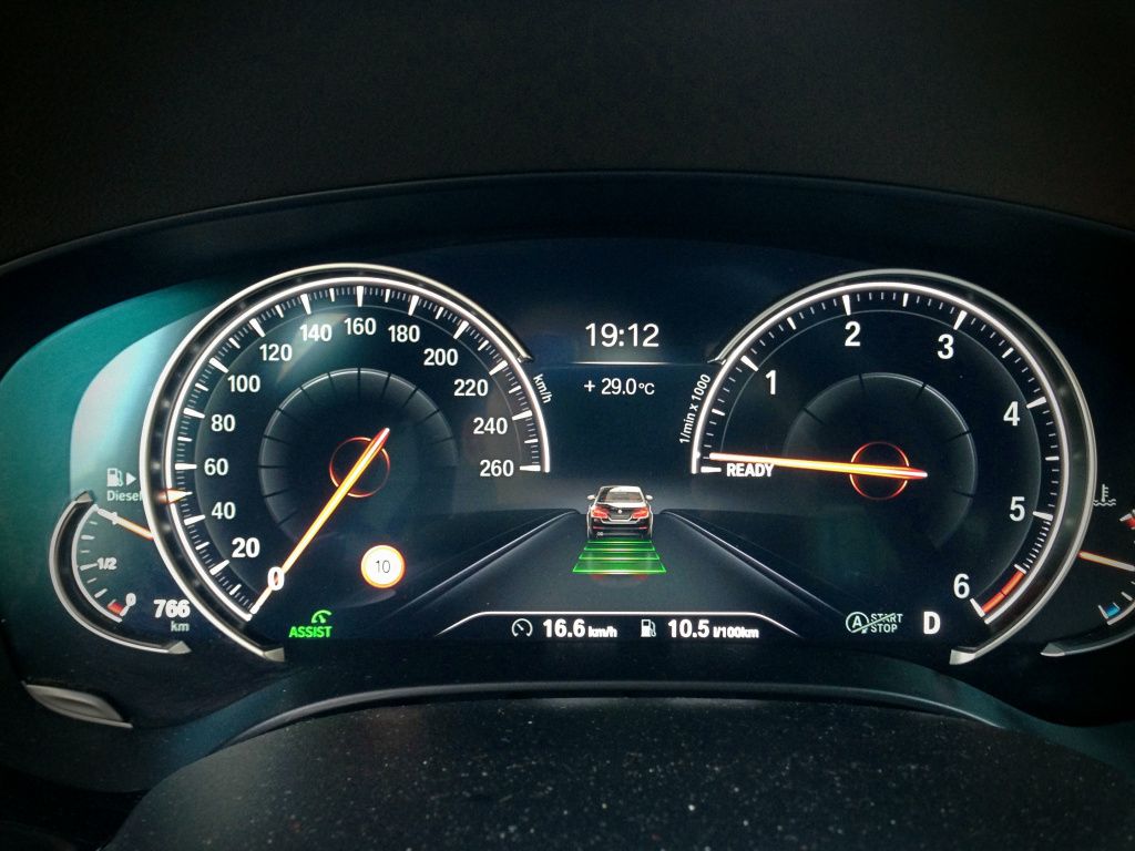BMW Seria 5 sedan - Imagine 18