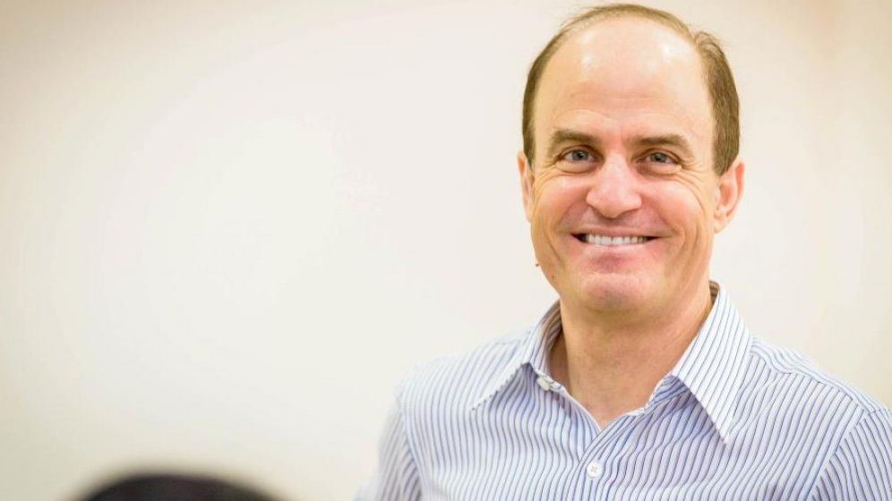 Ron Kaufman, unul dintre cei mai cunoscuti consultanti de customer service, ii invata pe lideri cum sa creeze servicii superioare