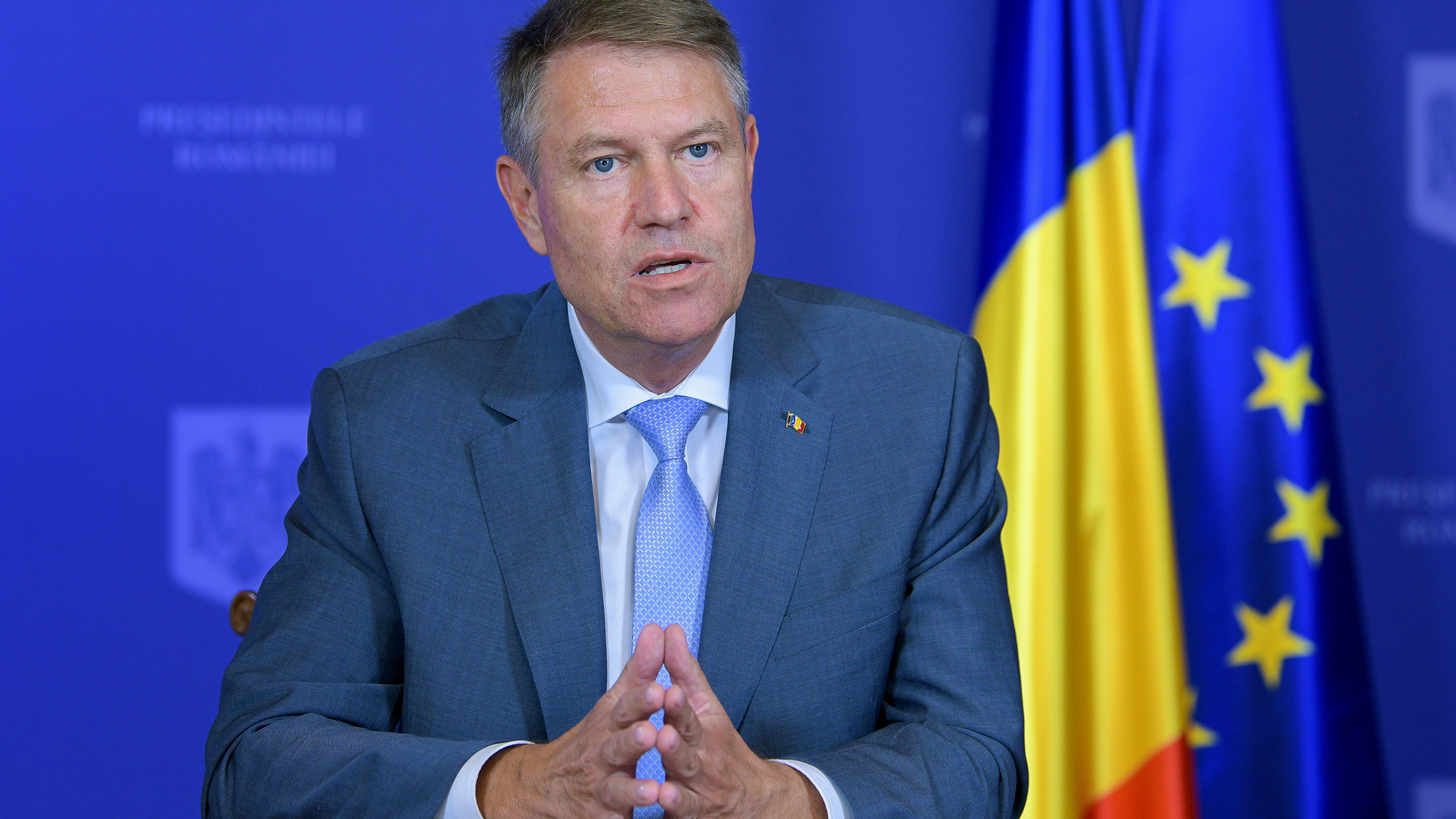 Klaus Iohannis a sesizat CCR cu privire la legea care permite desfășurarea învățământului online
