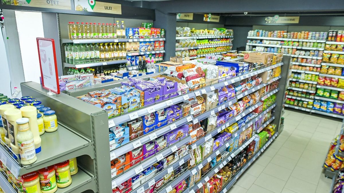 Auchan lansează un nou format de magazine de proximitate, în franciză. Cum îți poți deschide magazin Simply