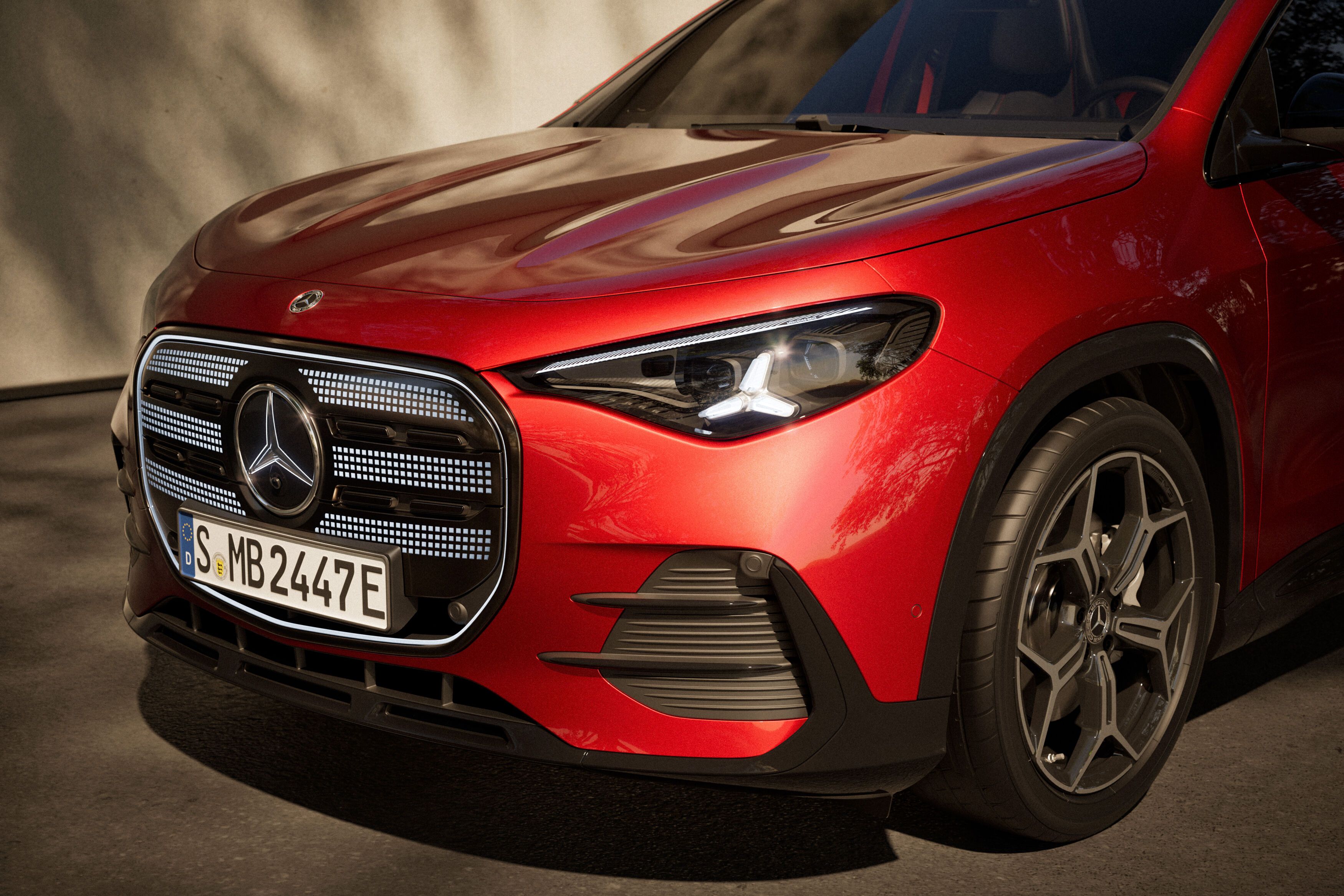 FOTO | Mercedes-Benz dezvăluie noul GLA electric. Autonomia maximă depășește 650 de kilometri - Poza 5