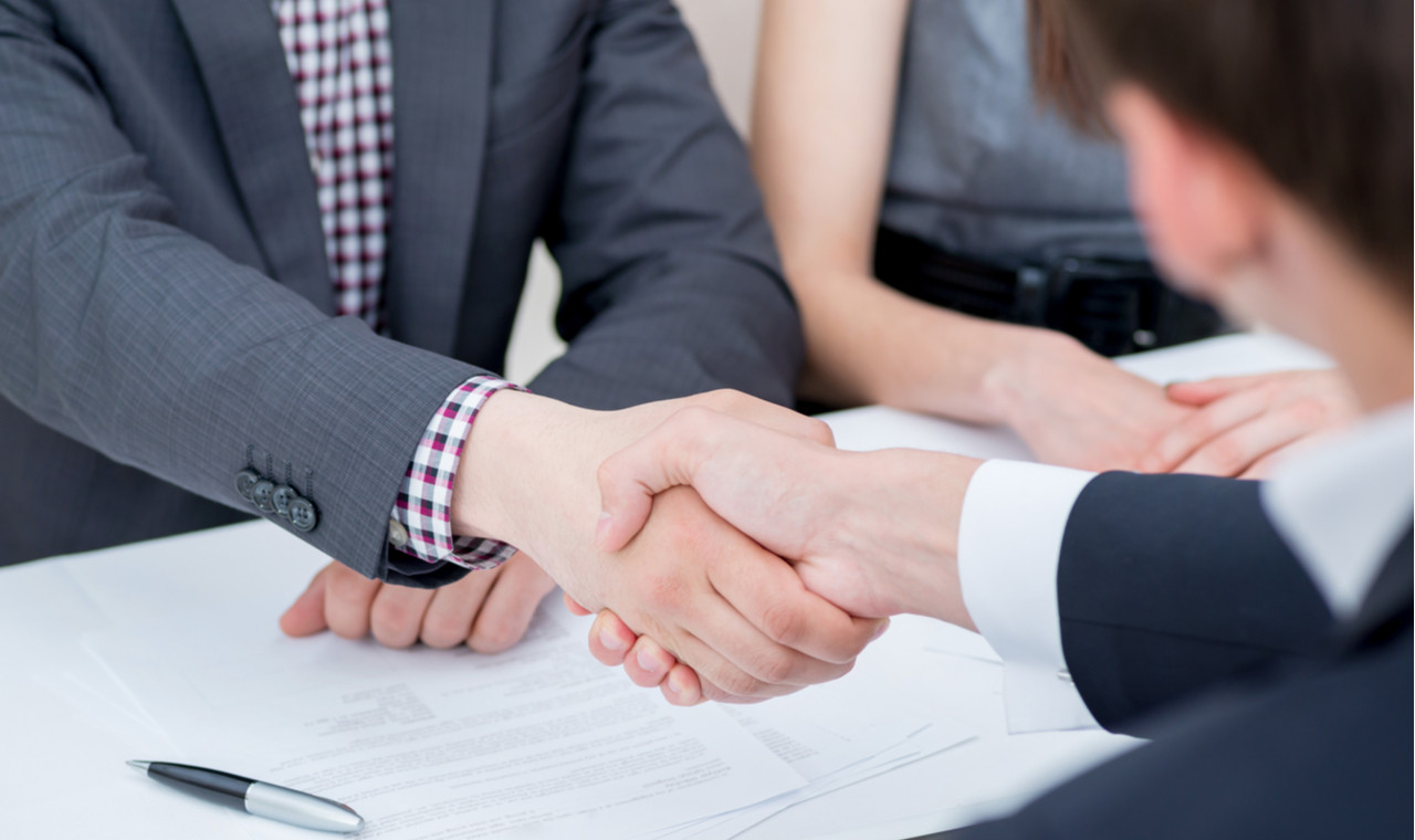 eMAG vinde una dintre companiile din grup: theMarketer cumpără Conectoo
