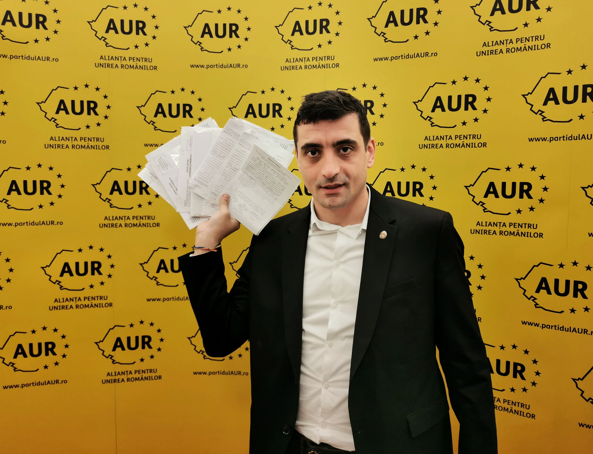 George Simion îl amenință pe Nicușor Dan cu suspendarea: Încalcă grav Constituția. Ce i-a transmis ambasadorul SUA