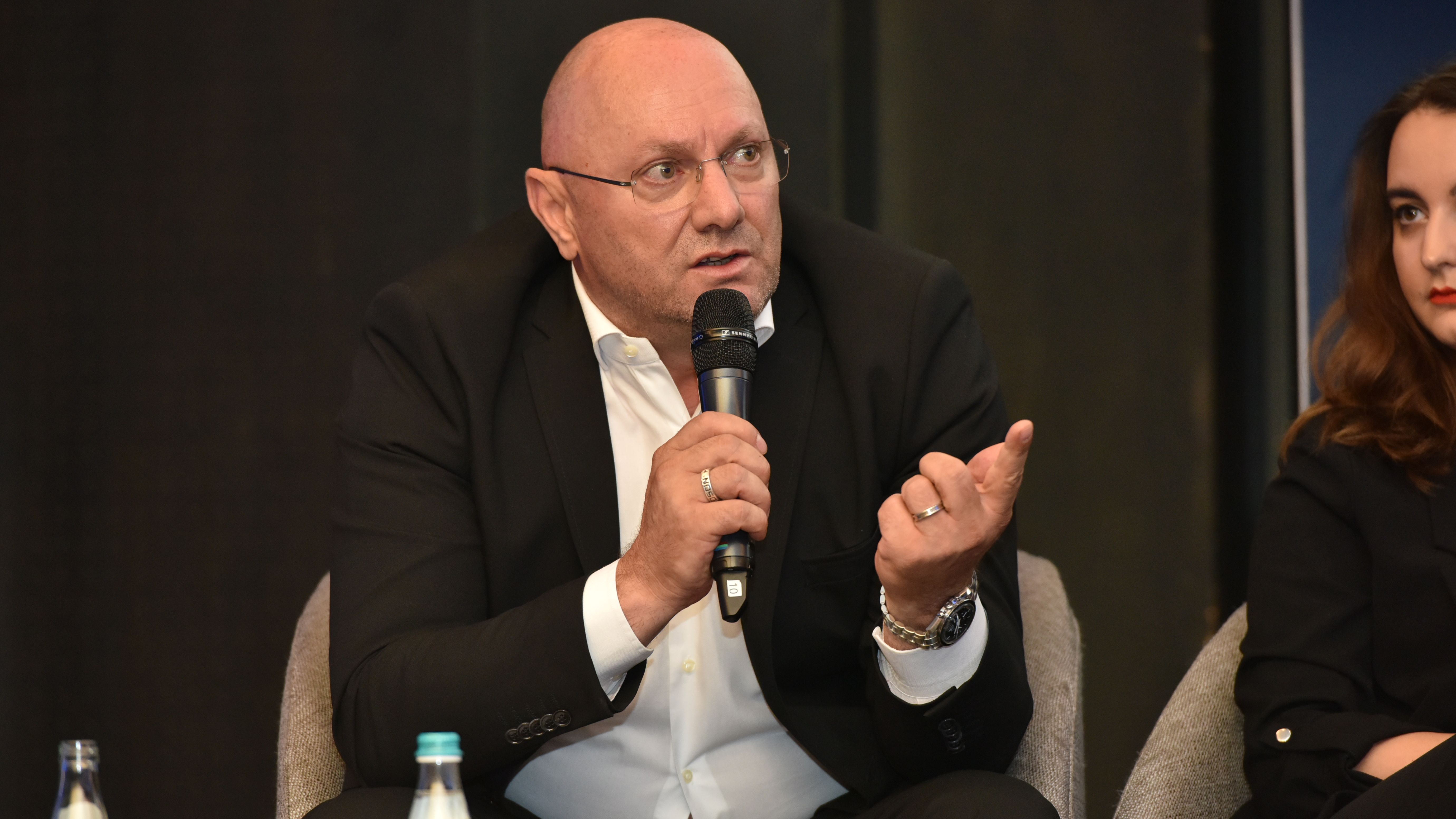 Sorin Ioan Blaga, Fashion House: Modelul de business in outlet este imun turbulentelor economice