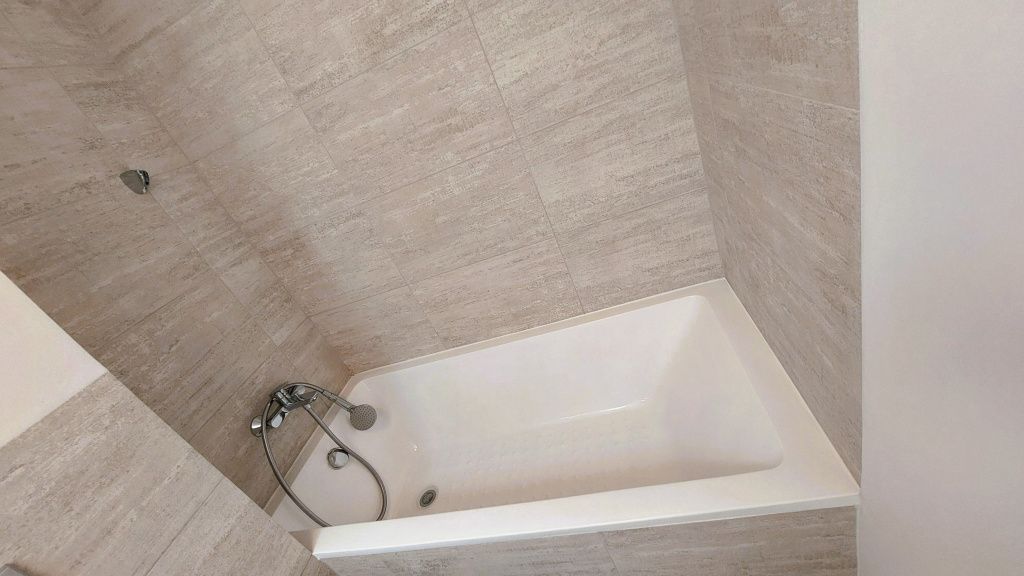 GALERIE FOTO | Cum arată un penthouse de 325.000 de euro dintr-un complex exclusivist din nordul Ca - Imagine 31