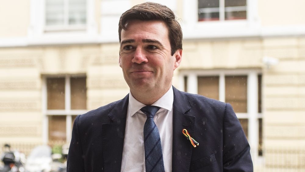 Andy Burnham este cel de-al cincilea premier al Marii Britanii din ultimii patru ani