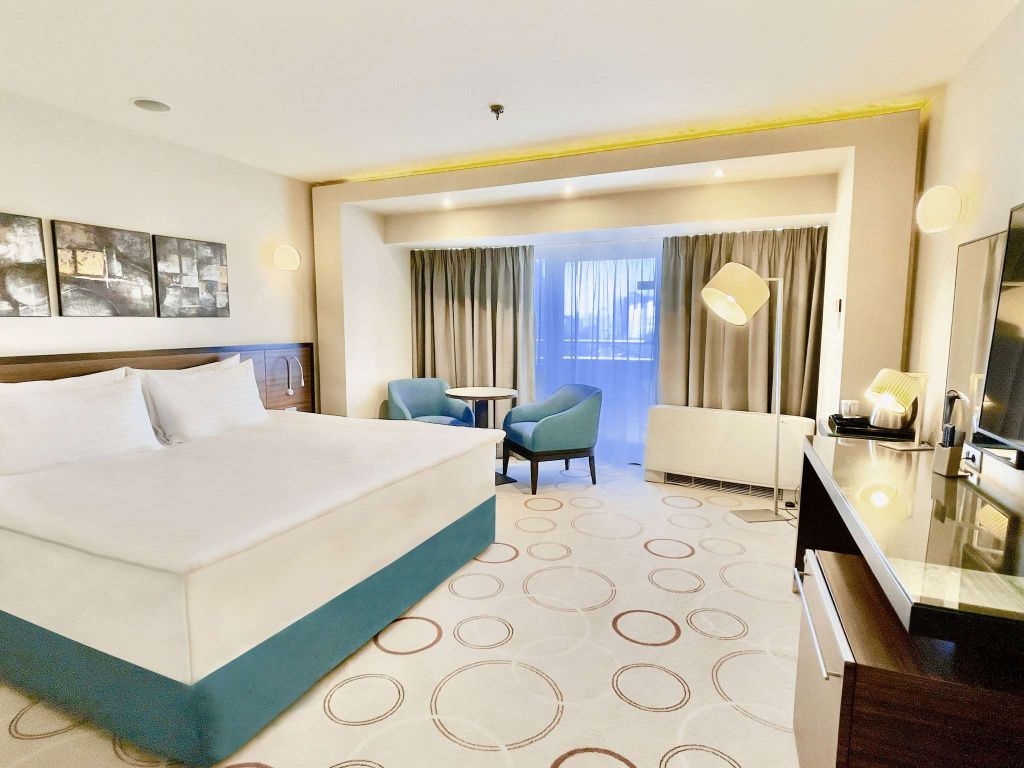 FOTO | Un nou lanț de hoteluri intră pe piața din România. A deschis primul hotel în centrul Bu - Imagine 14
