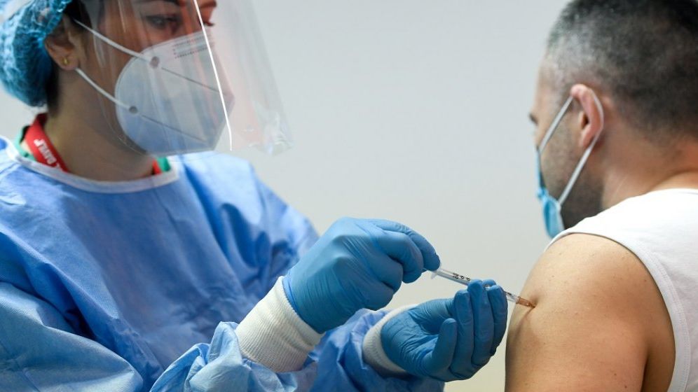 Te vaccinezi în Hong Kong și câștigi un apartament de 1,4 milioane de dolari