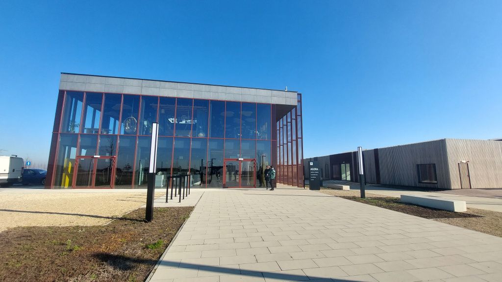GALERIE FOTO | Cum arată "žacasă" la David Popovici, în complexul unde au numit o piscină dup - Imagine 6