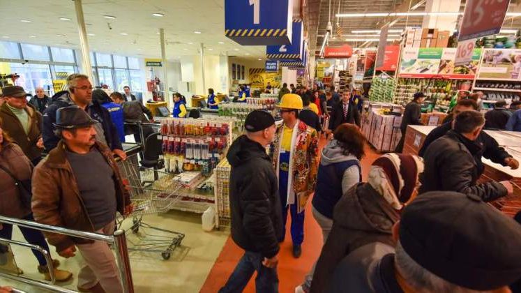 Topul celor mai mari retaileri de bricolaj in 2015: cresteri si de aproape 30% ale business-urilor. Cine domina piata