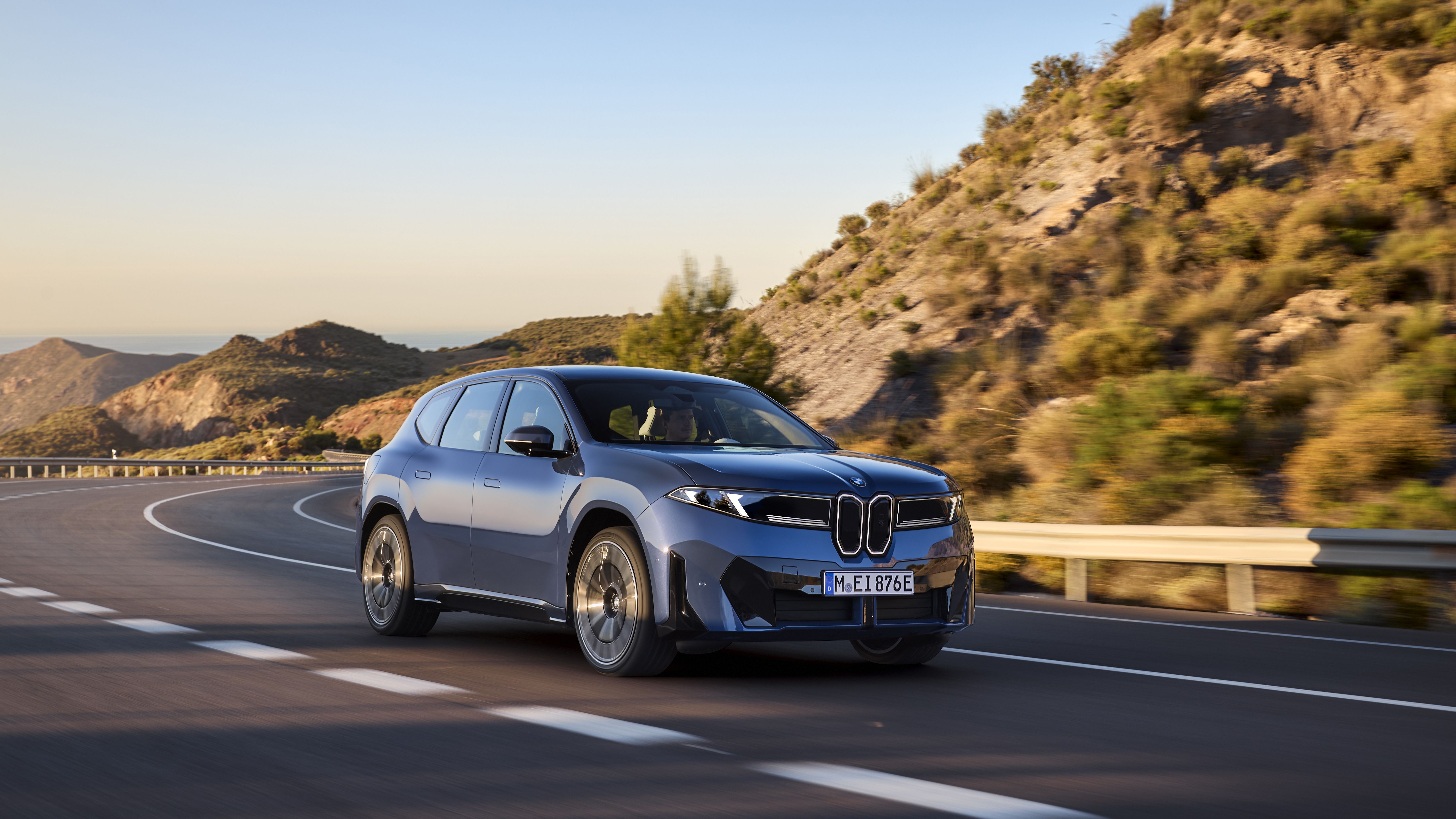 BMW iX3 este primul model din gama Neue Klasse. Care sunt secretele SUV-ului electric