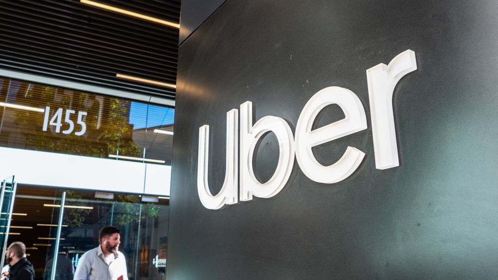 Uber a lansat cursele cu elicopterul in SUA. Clientii platesc 200 de dolari in 8 minute