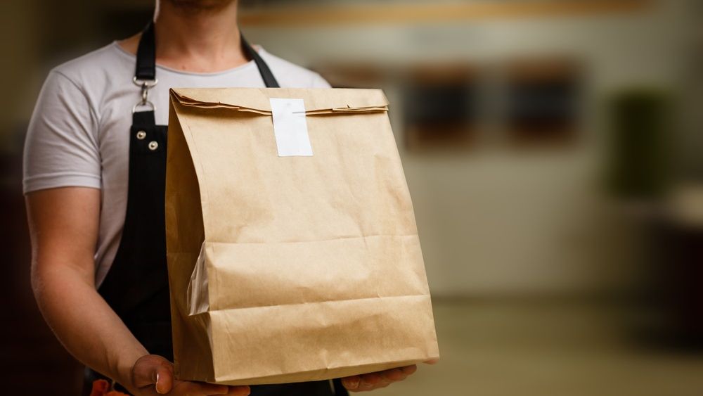 COVID-19 | Măsură drastică pentru HoReCa: Se închid restaurantele și cafenelele. Lista restaurantelor care oferă livrare în București