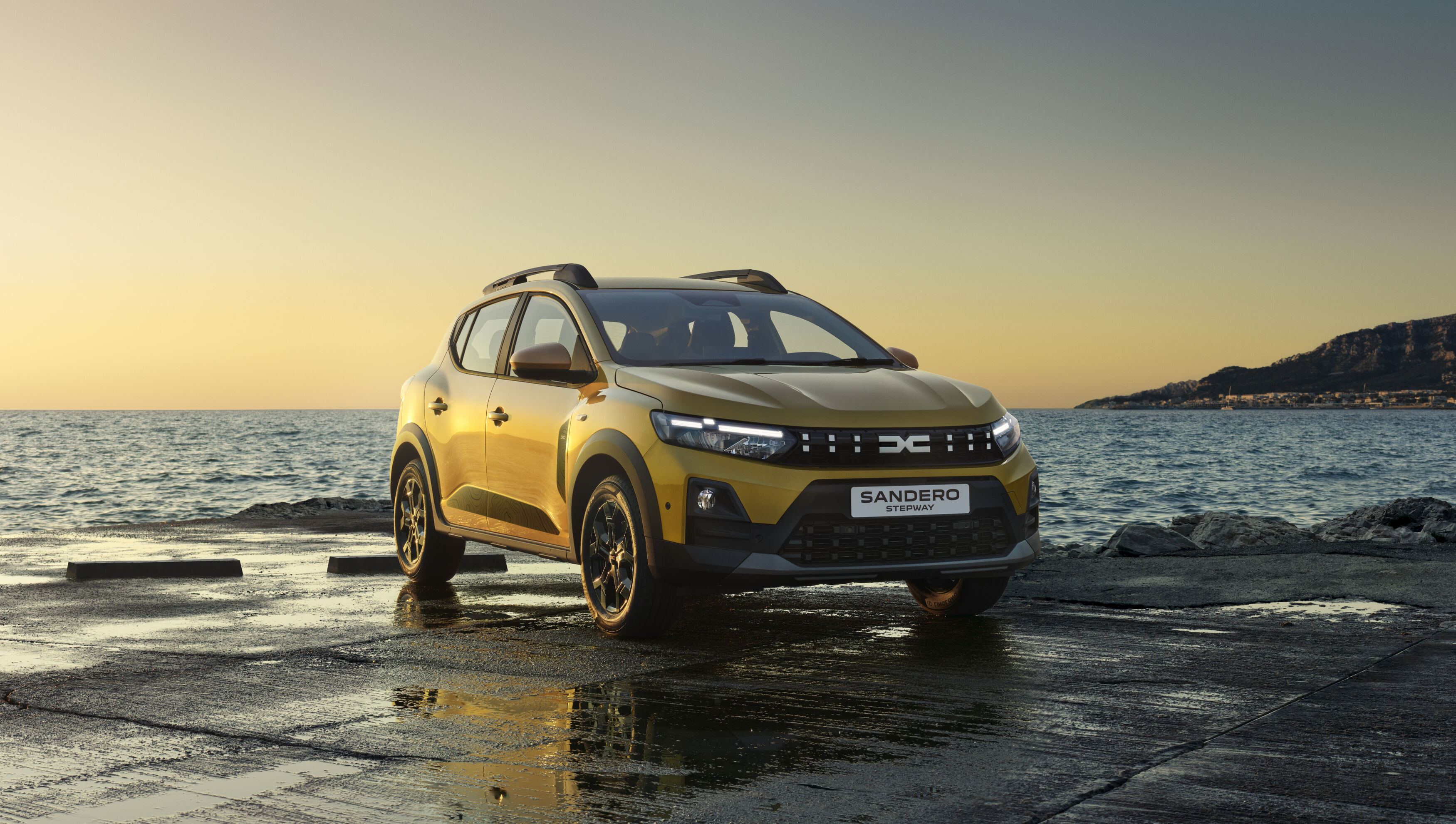 Dacia Sandero Stepway poate fi comandată în România cu motorul full-hibrid de pe Bigster