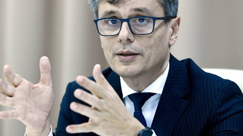 Virgil Popescu depune plângere penală împotriva lui Simion: Trebuie să fie sancționat