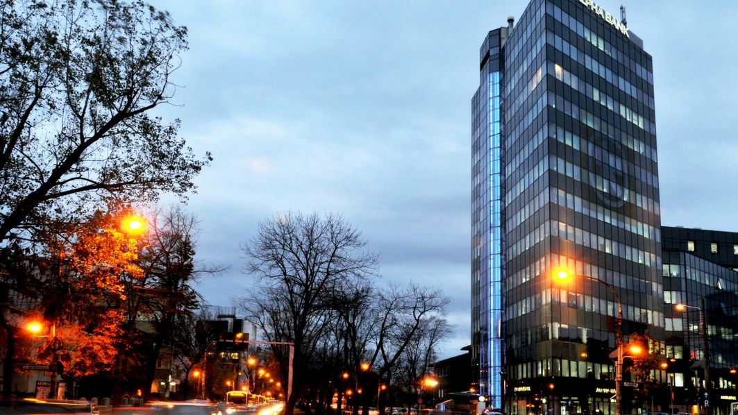(P) Impreuna de 25 de ani! Alpha Bank, prima banca straina care intra pe piata din Romania