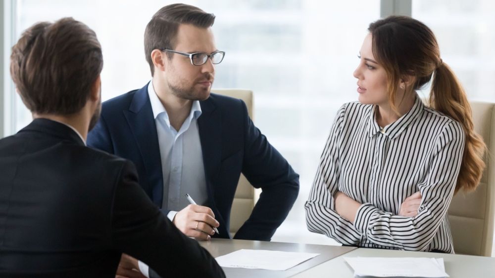 Femeile au experiențe neplăcute în interviul de angajare: Când nu le întreabă dacă sunt măritate, angajatorii sunt „curioși” să afle dacă vor copii