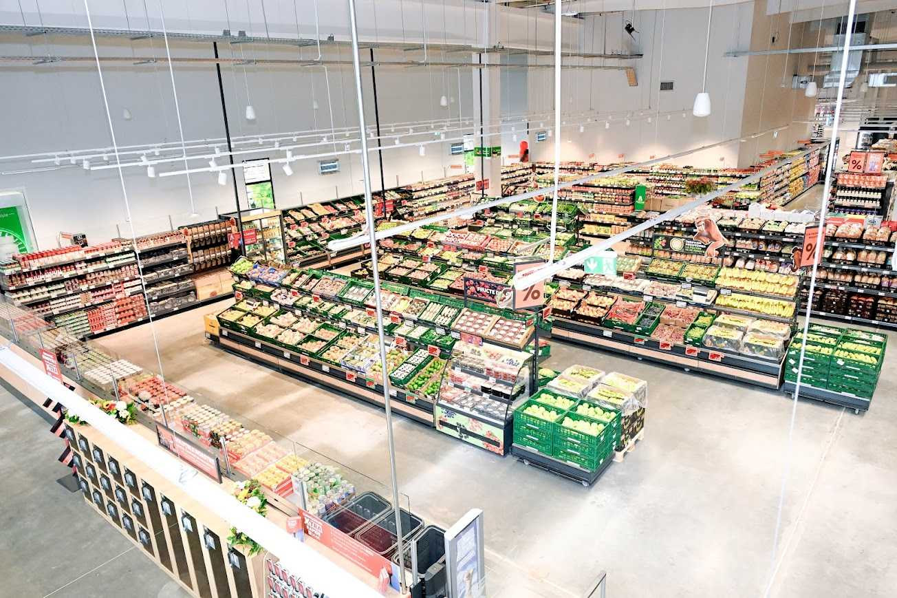Dublă deschidere pentru Kaufland: două hipermarketuri noi, peste 140 de joburi și un prim proiect de reconversie