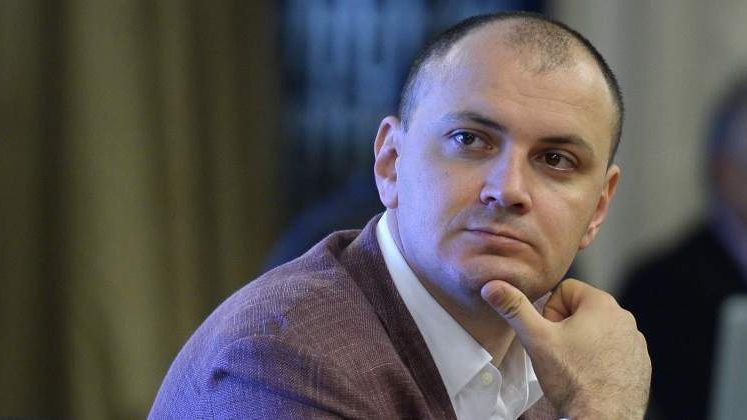 O firma a lui Sebastian Ghita face afaceri cu Guvernul Serbiei