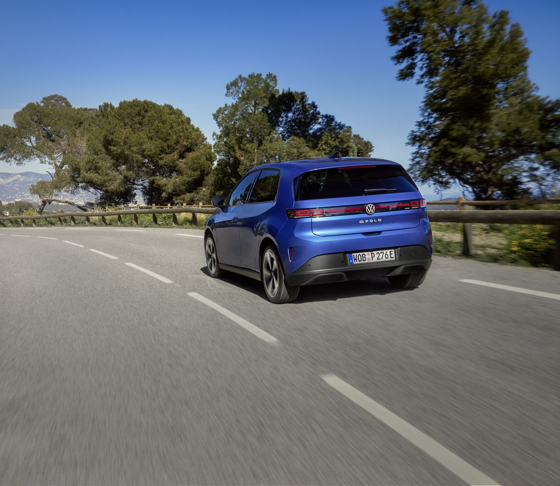 FOTO | Volkswagen intră în „arena” mașinilor electrice ieftine cu ID.Polo. Cât va costa modelul și când va ajunge în România - Poza 7