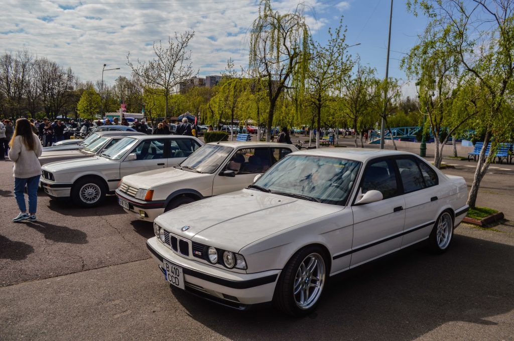 FOTO | Retroparada Primăverii: Ce am văzut la cea mai mare expoziție de mașini retro din țară - Imagine 50