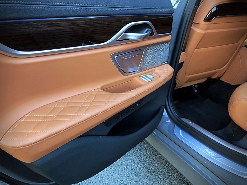 BMW 745e - Imagine 19