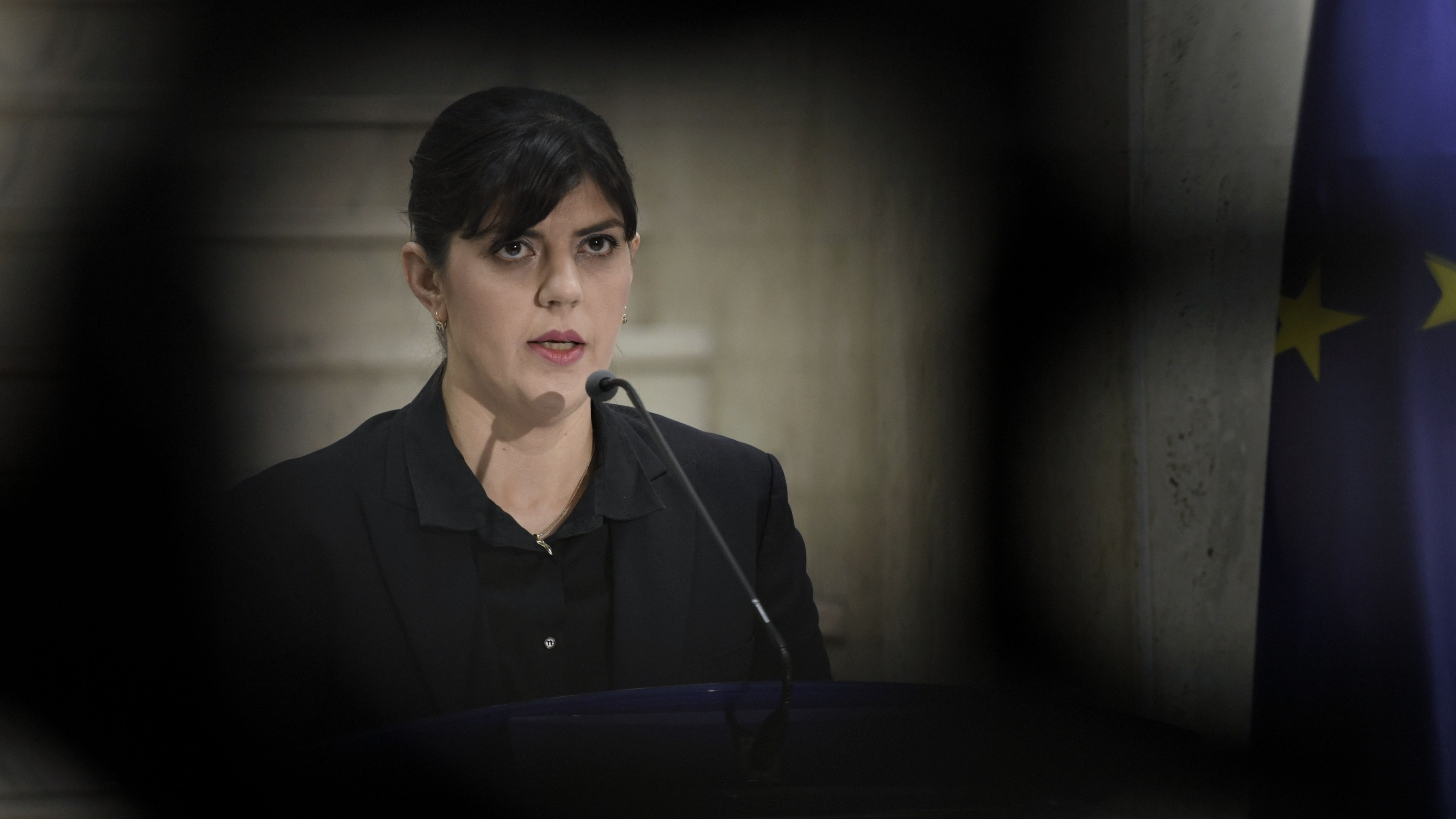 Kovesi: Inculpatului Vlad Cosma, martor protejat, i s-a ridicat protectia; si-a devoalat singur faptele